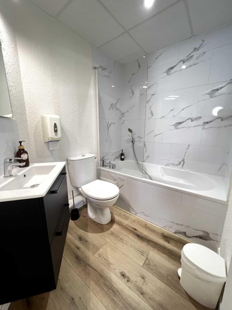 Couett'Hotel Brest Port De Plaisance, Les Pieds Dans L'Eau Exterior foto