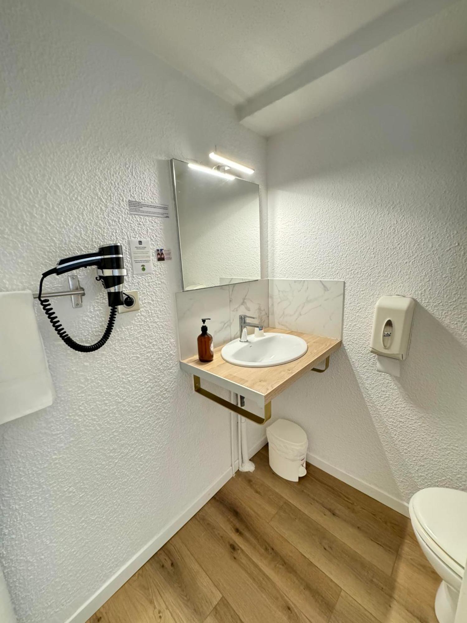 Couett'Hotel Brest Port De Plaisance, Les Pieds Dans L'Eau Exterior foto