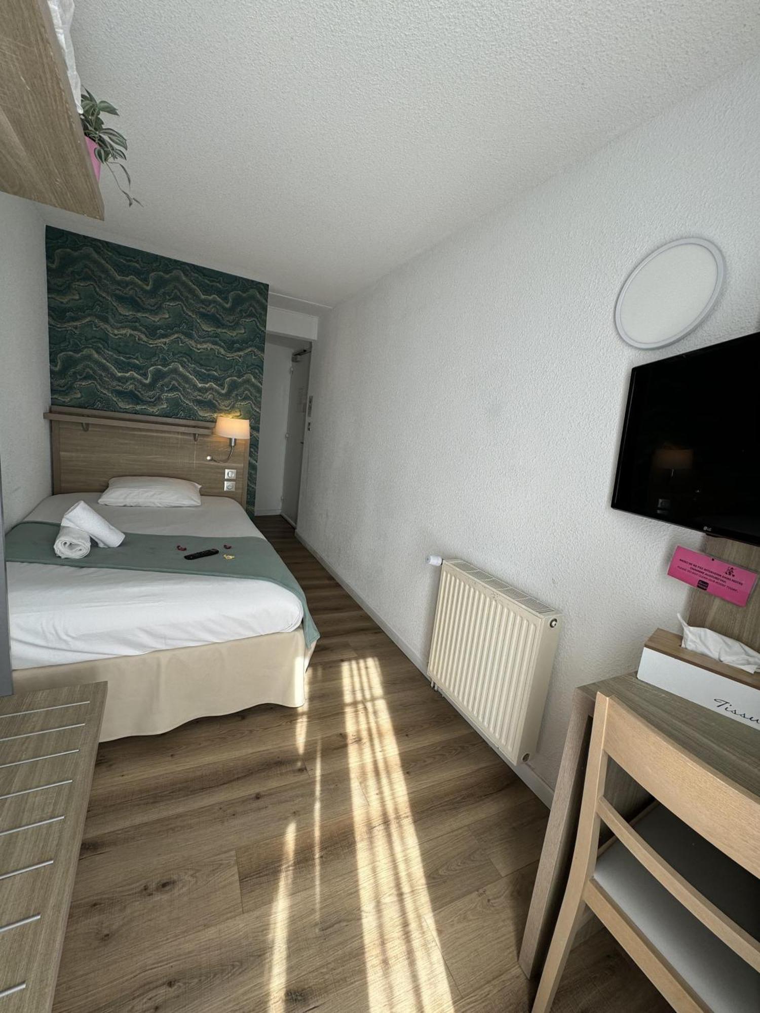Couett'Hotel Brest Port De Plaisance, Les Pieds Dans L'Eau Exterior foto