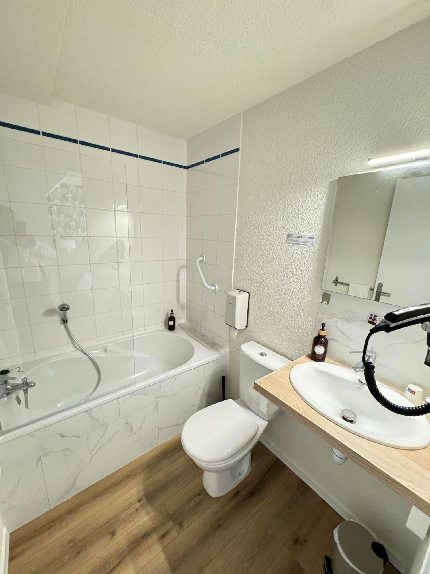 Couett'Hotel Brest Port De Plaisance, Les Pieds Dans L'Eau Exterior foto