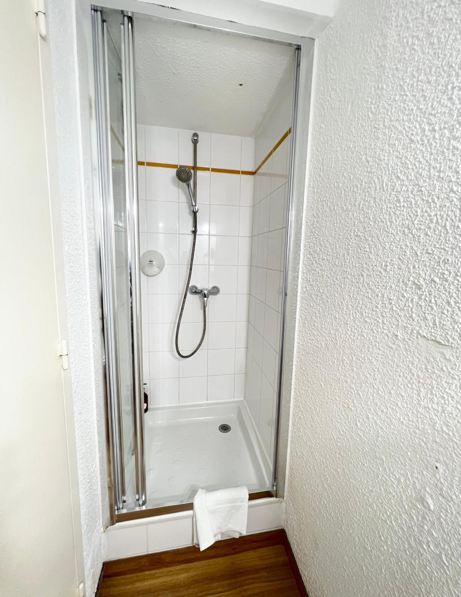 Couett'Hotel Brest Port De Plaisance, Les Pieds Dans L'Eau Exterior foto